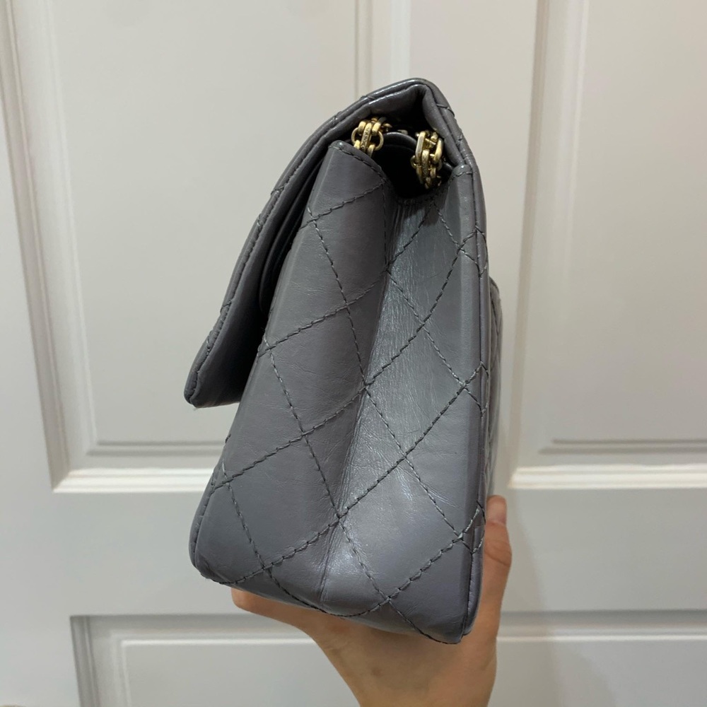 💓Sold💓Chanel Quilted Leather Reissue 2.55 - Picture 3 of 16